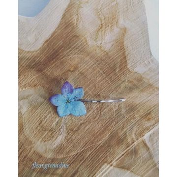 Barrette hortensia bleu mauve