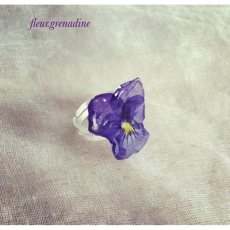 Bague pensée violette - Fleur Grenadine